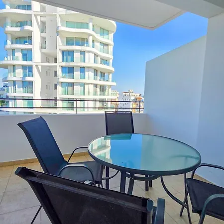 Apartment Sunset Poolside With Pool Facility *