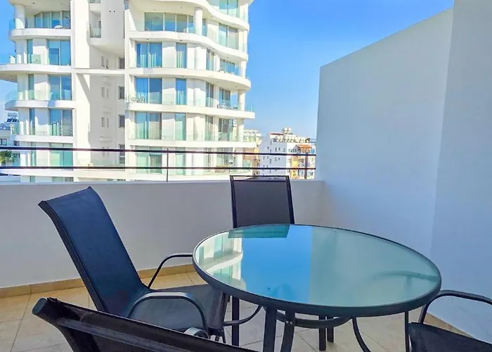 Apartment Sunset Poolside With Pool Facility *